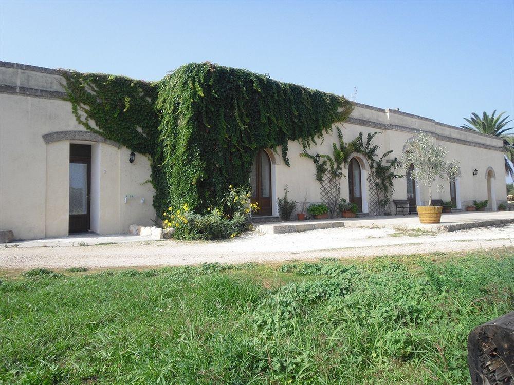 Bio-Agriturismo Masseria La Palombara Salve Exteriér fotografie